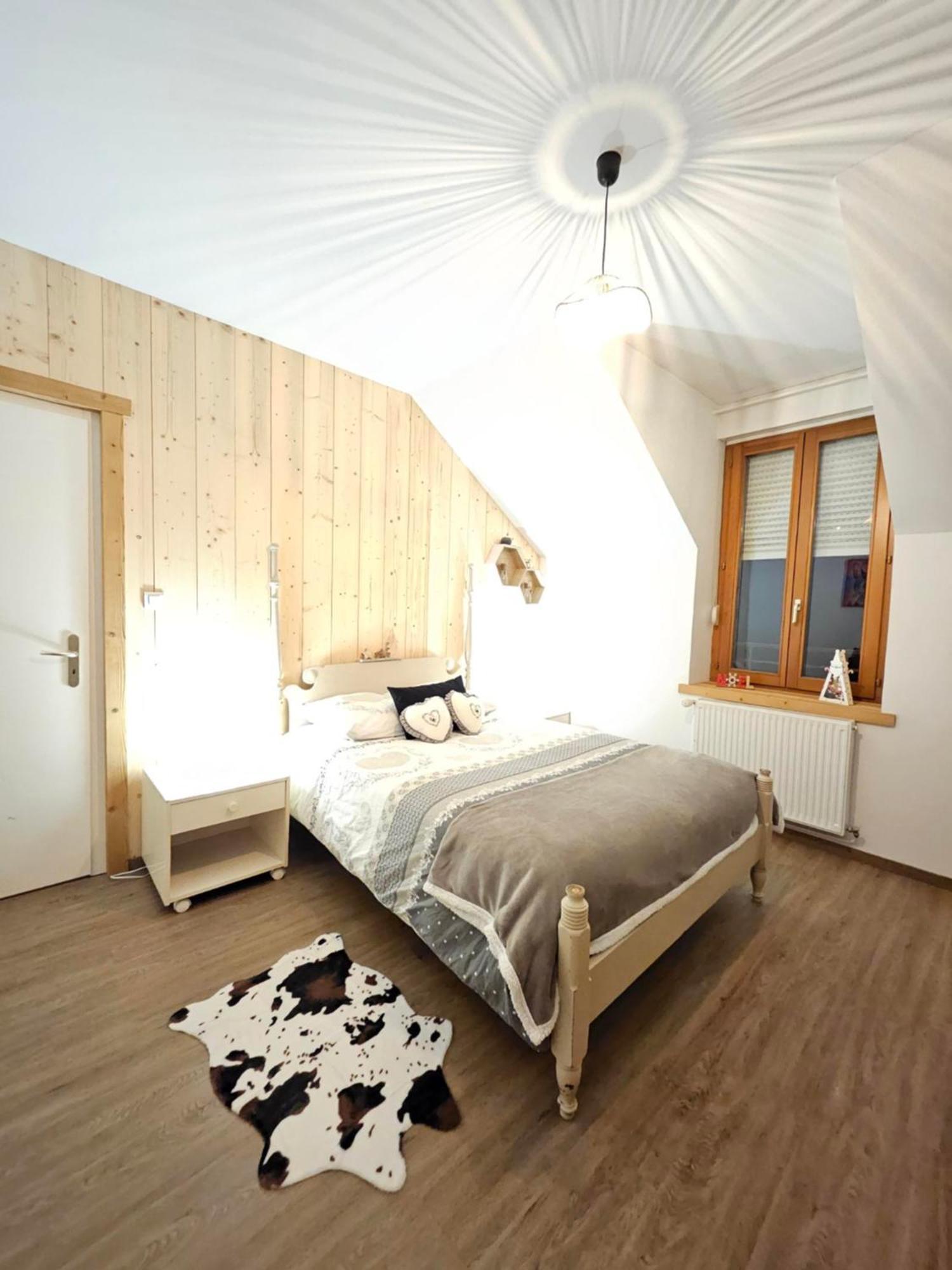 Gite Eglantine 2 A 6 Personnes Avec Spa Et Salle De Jeux Dans La Residence Ventron Eksteriør billede